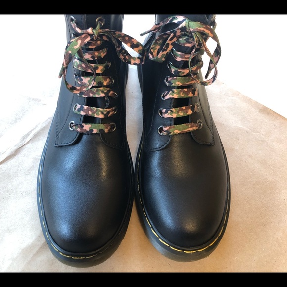 Dr. Martens Shoes - Dr. Martens 1460 Lace-Up Boots EUC